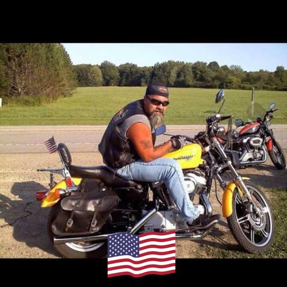 Profile Picture of Chris Augustine (@augie122469) on Poshmark