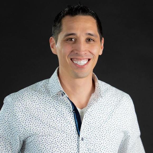 Profile Picture of Scott Orbon (@scott_orbon) on Poshmark