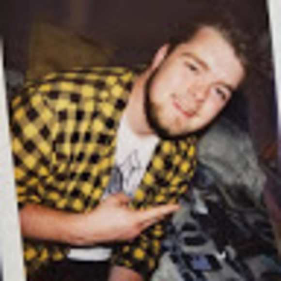 Profile Picture of Dustin Williams (@cheatreality) on Poshmark