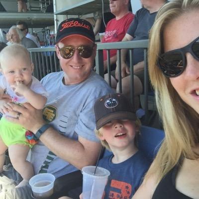 Profile Picture of Tina Jeffries (@tinaannne) on Twitter