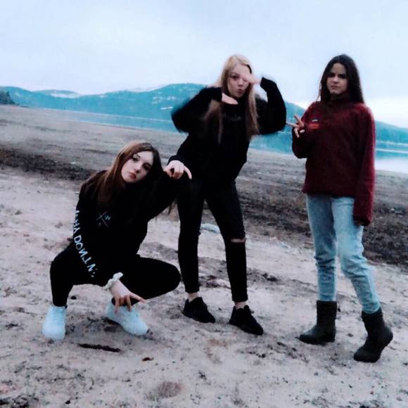 Profile Picture of Katelyn Owens (@aubreygrace2005) on Poshmark