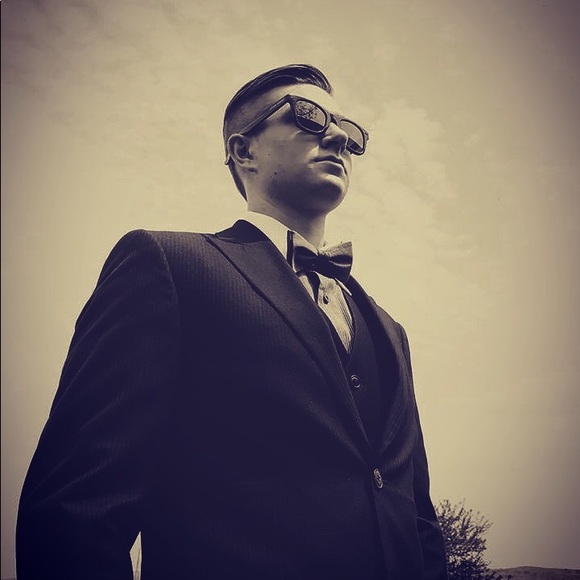 Profile Picture of Tucker Mostoller (@boarder_dude104) on Poshmark