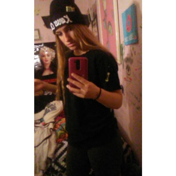 Profile Picture of Savannah Lamb (@savannahlamb67) on Poshmark
