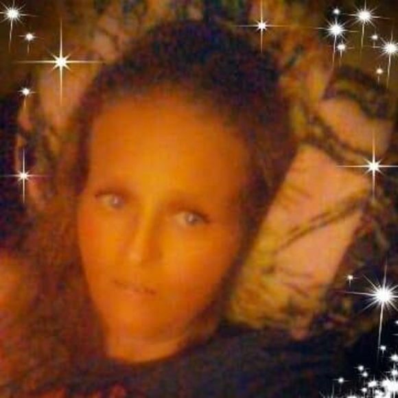 Profile Picture of Crystal Fischer (@csf1974) on Poshmark
