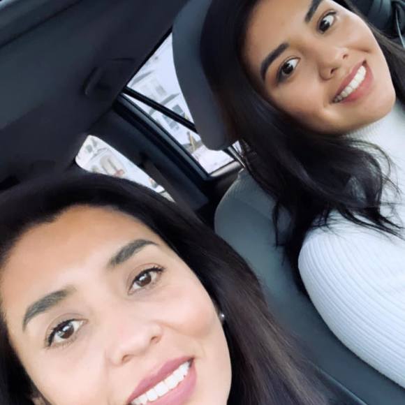 Profile Picture of Cecibel Sigüenza (@cecibels) on Poshmark