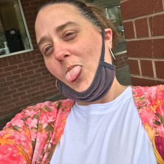 Profile Picture of danielleperno (@danielleperno) on Tiktok