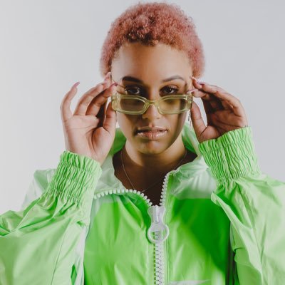 Profile Picture of Liv Alice Simmons ♐️ (@livvalice) on Twitter