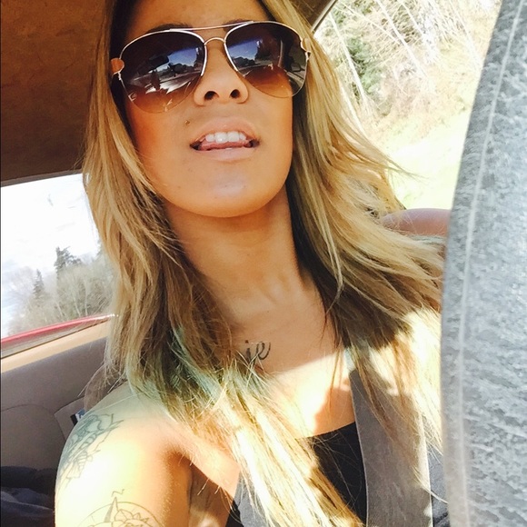 Profile Picture of Abbey Wallbrink (@abbeywall) on Poshmark