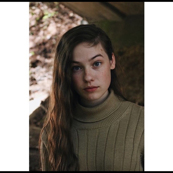 Alexandra Cuny - Poshmark Profile Picture of Alexandra Cuny (@alexandracuny) on Poshmark