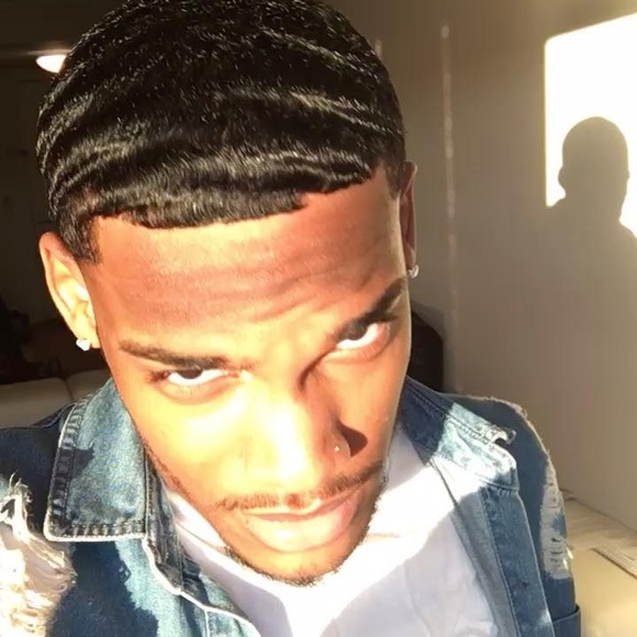 Profile Picture of Kevin Soriano (@kev1n1s) on Poshmark