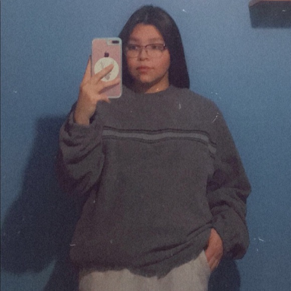 Profile Picture of Tressa Peters (@tressalynn25) on Poshmark