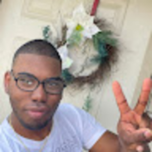 Profile Picture of Jason Carter (@jvcarter8799) on Poshmark