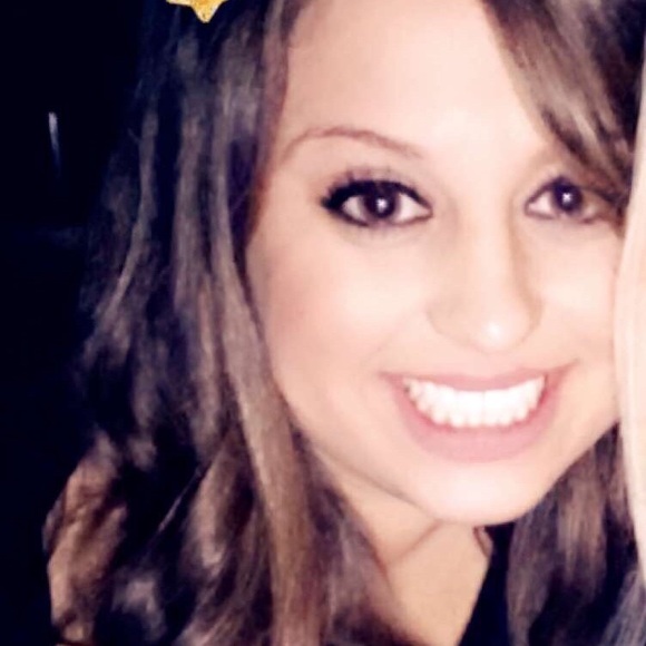 Profile Picture of Mia Mancuso (@mmm5577) on Poshmark