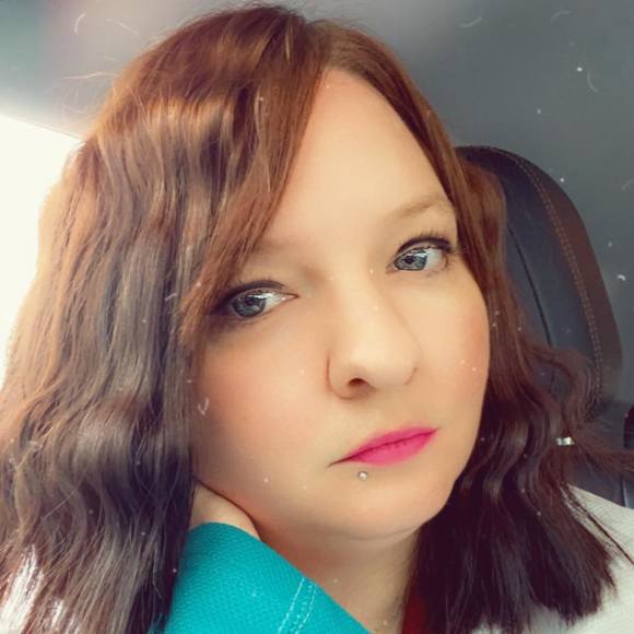 Profile Picture of Staci Vihnicka (@svihnicka) on Poshmark