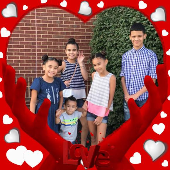 Gonzalez Rivera - Poshmark Profile Picture of Gonzalez Rivera (@marielisr2385) on Poshmark