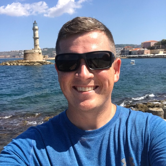 Profile Picture of Joe Hayes (@jvols_1822) on Poshmark