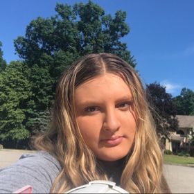 Profile Picture of Mya Paulden TPT (@isabellapkroh) on Pinterest