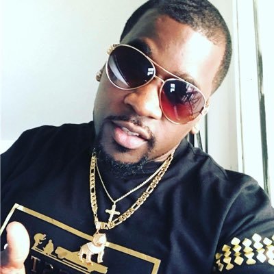 Profile Picture of MCSHOWTIME (@jerome_hampton) on Twitter