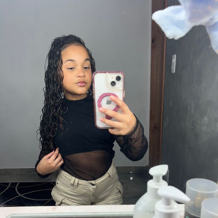 Profile Picture of Eu rayra 💕 (@rayra_plum5) on Tiktok