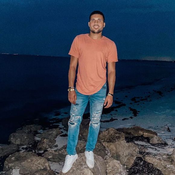 Profile Picture of Tyree Austin (@tyreeaustin33) on Poshmark