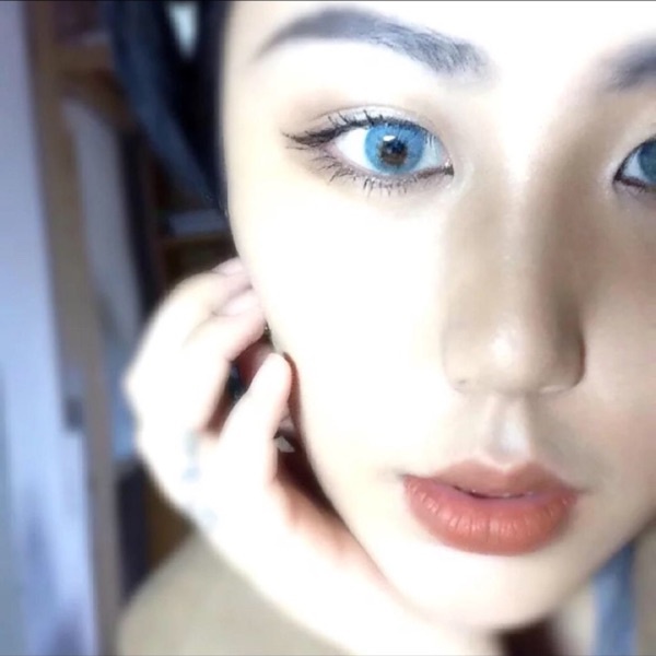 Profile Picture of MonaHu (@@monahoo) on Tiktok