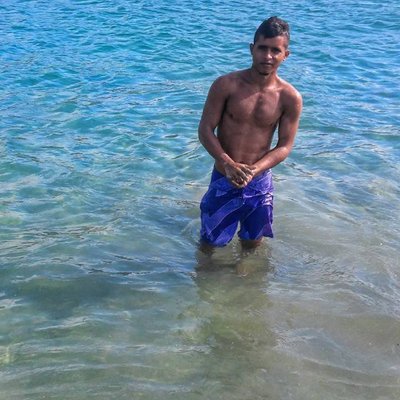 Profile Picture of Alexander Corro (@alexandercorro9) on Twitter