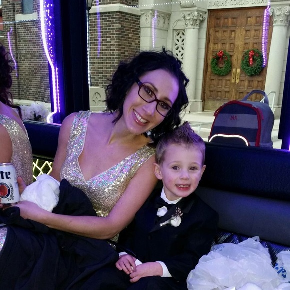 Profile Picture of Megan Arvay (@marvay147) on Poshmark