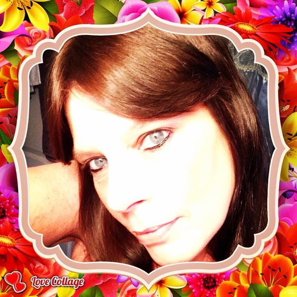 Profile Picture of Jamie Beebe (@mariejamie) on Poshmark