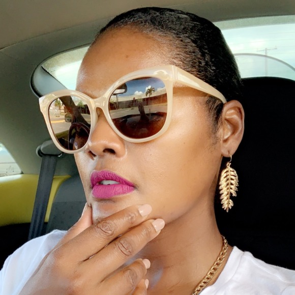 Profile Picture of Latonya Conkleton (@msconkleton) on Poshmark