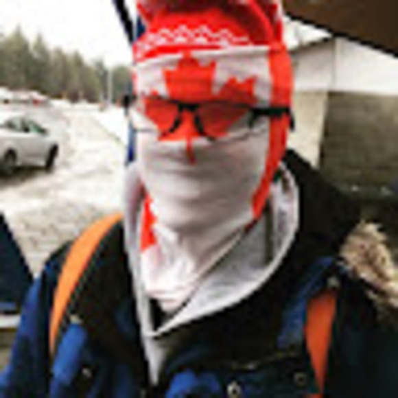 Profile Picture of Travis Lamure (@travislamure) on Poshmark