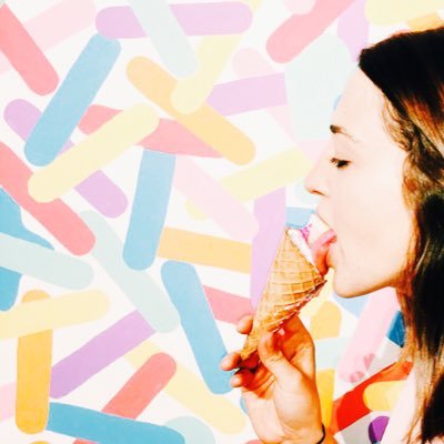 Profile Picture of Brenna Oakes (@BrennaJeanStar) on Twitter