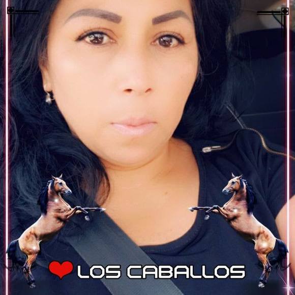 Profile Picture of Laura Caldera (@laura_caldera37) on Poshmark