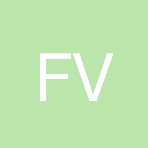 Profile Picture of Fatemeh Vafaee (@fatemehvafaee) on Poshmark