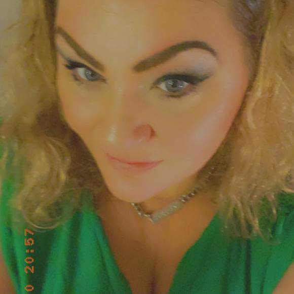 Profile Picture of Tamara Clay (@tclay2013) on Poshmark