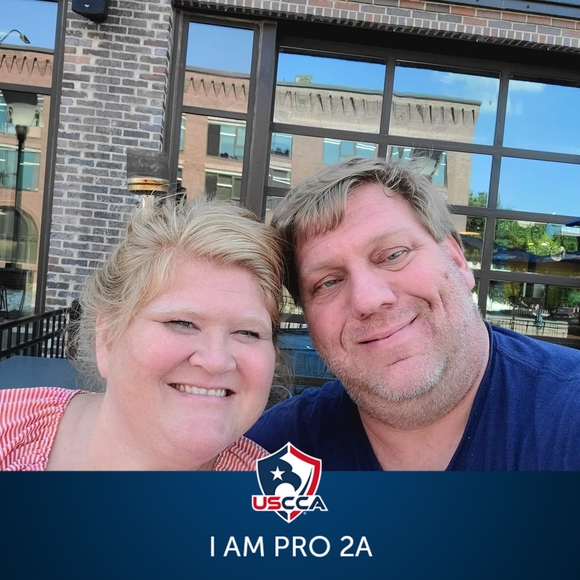 Profile Picture of James Waters (@jameswaters1975) on Poshmark