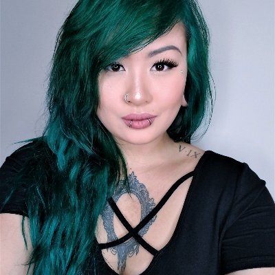 Profile Picture of Victoria Nguyễn  💦 (@vicxentoria) on Twitter