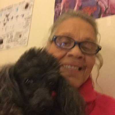 Profile Picture of Roberta Lee Hargis (@curlyroe) on Twitter