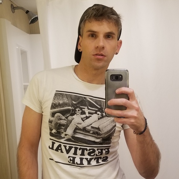 Profile Picture of Jonathan Atkinson (@jatkincl9) on Poshmark