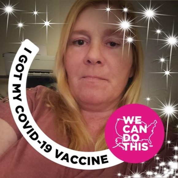 Profile Picture of Darcy Rodriguez (@dlipick) on Poshmark