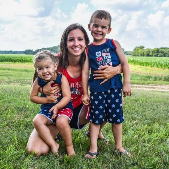 Profile Picture of Katelyn Brockus (@kbrockus) on Poshmark