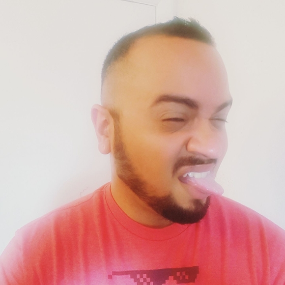 Profile Picture of Johnathan Classen (@daft__classen) on Poshmark