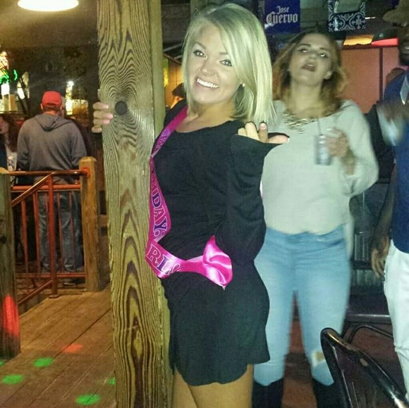 Profile Picture of Tori Freeman (@tfreemann8) on Poshmark