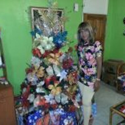 Profile Picture of Denis De Urbáez (@DenisYolanda22) on Twitter