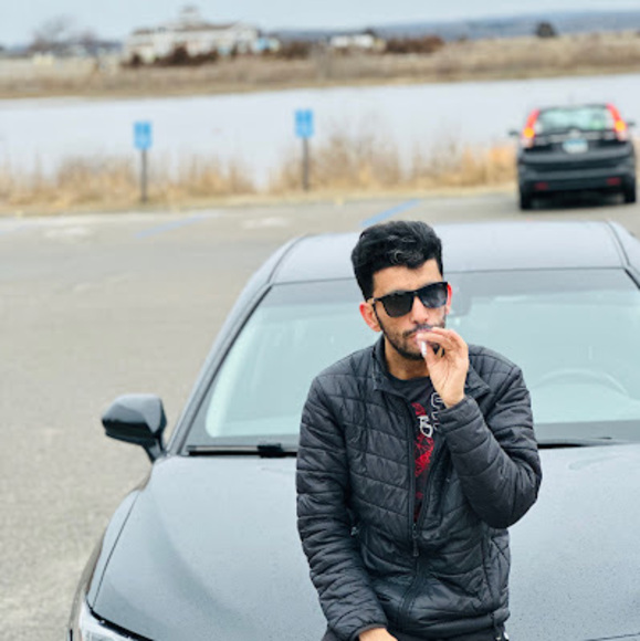 Profile Picture of Wahab Wahab (@wahabazhar73) on Poshmark