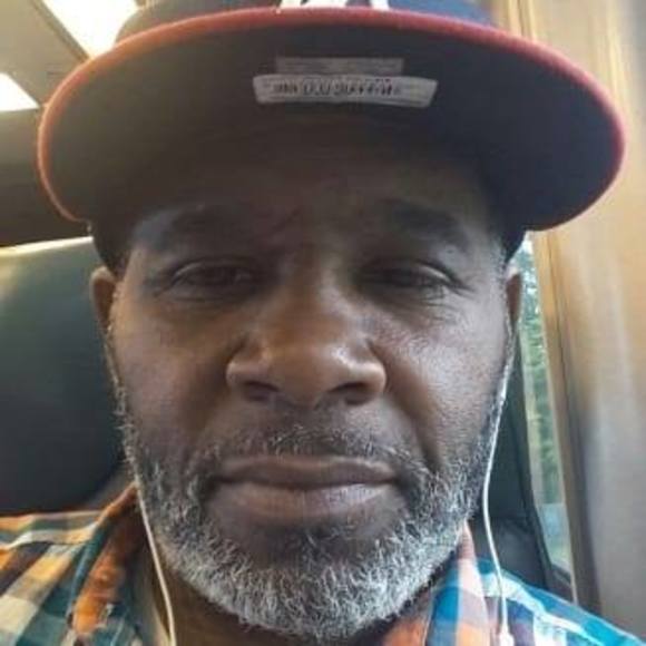 Profile Picture of Carlton Hall (@big180) on Poshmark