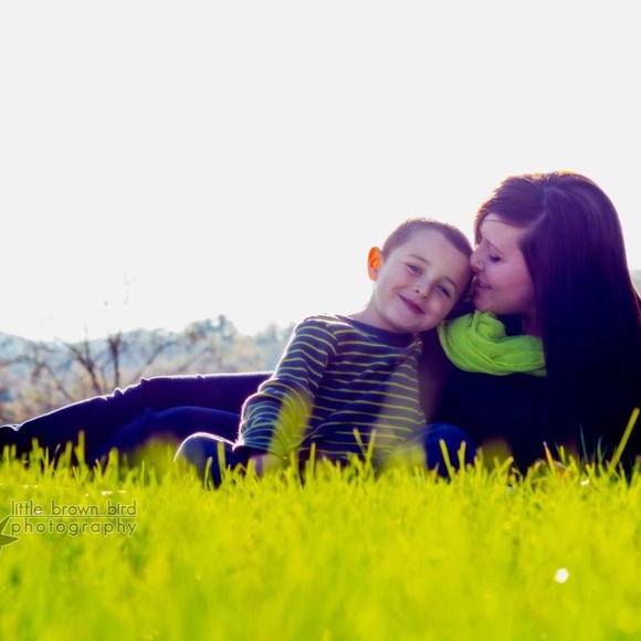 Profile Picture of Kim Carver (@kimb3rli3carver) on Poshmark