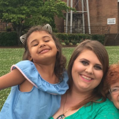 Elizabeth Bogue - Twitter Profile Picture of Elizabeth Bogue (@@elizabethbogue1) on Twitter