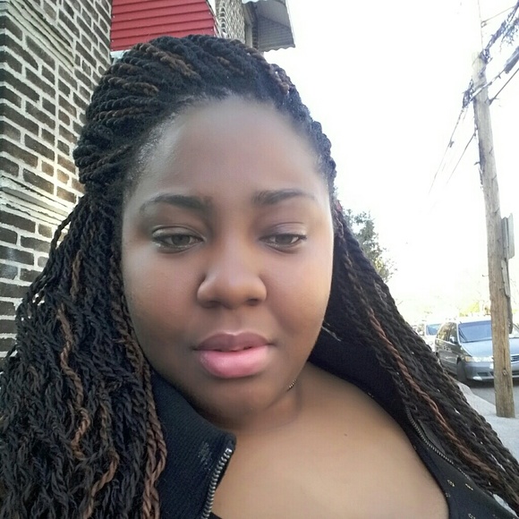 Profile Picture of Jodi Watson (@goodbodyjojo) on Poshmark