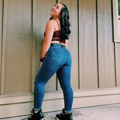 Profile Picture of Rach 🤍 (@_rachel_neal_) on Twitter