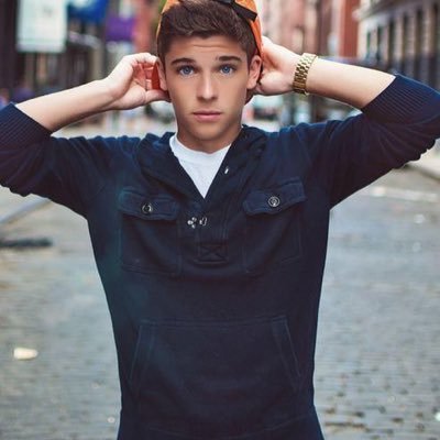 Profile Picture of Tom Nader (@TomFinder15) on Twitter